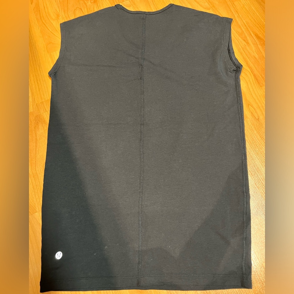 NWOT - Lululemon Muscle Tank in Black (Size 6)